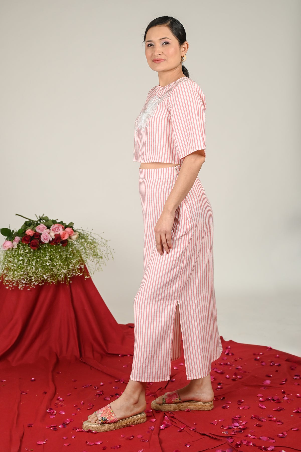 Women Schiffli Striped Crop Top