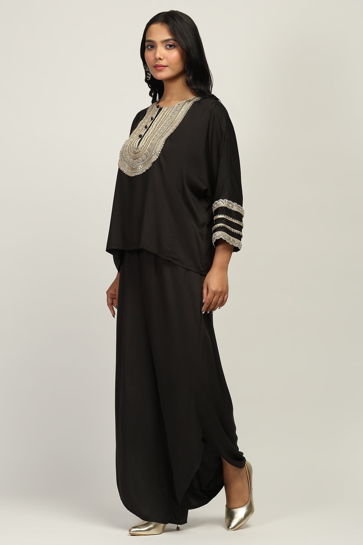Rahasya Embellished Kurta Indo Western Co-ord Set