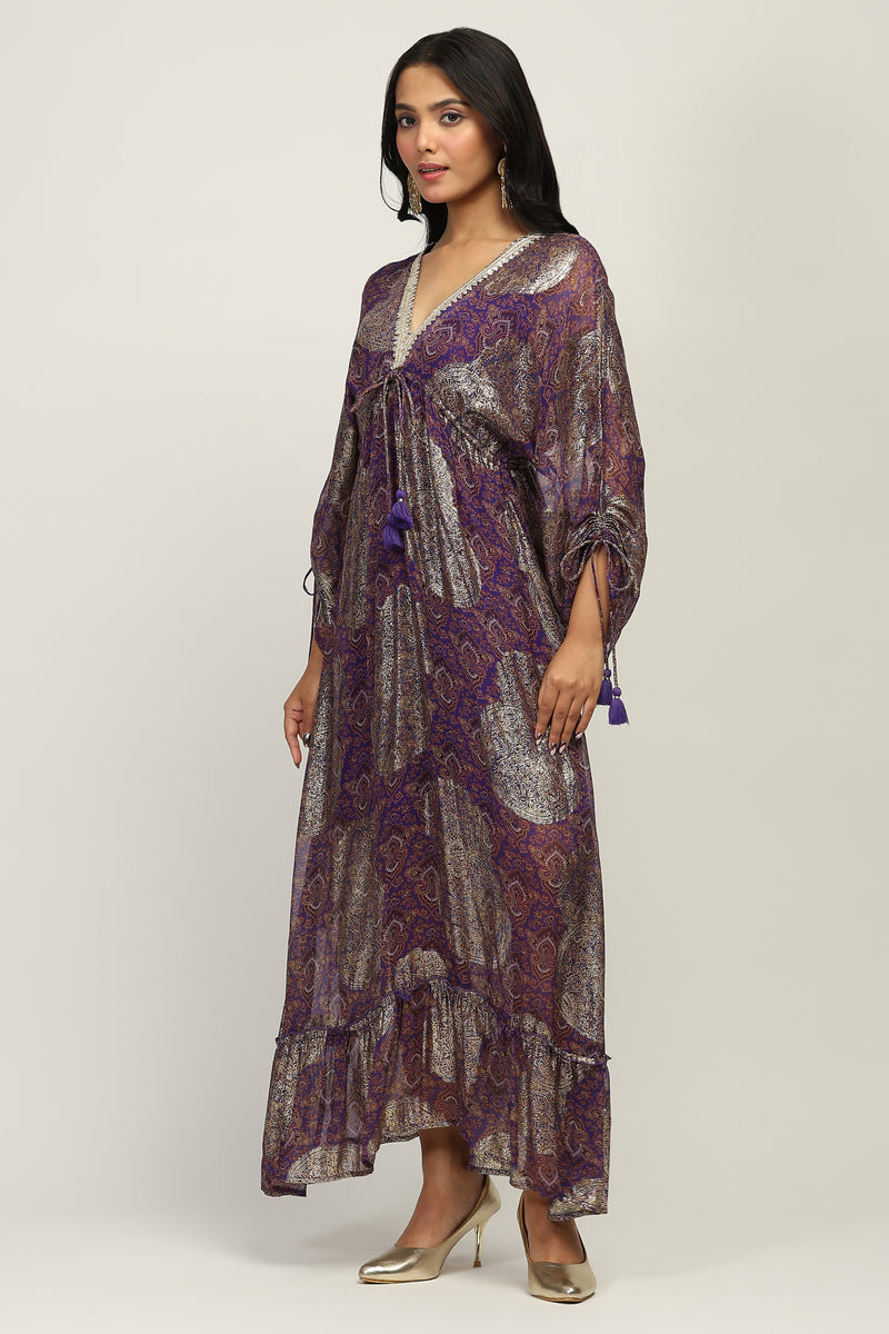 purple indo western dress Making a statement in this purple Indo-Western outfit because who said weddings can't be royal and modern at the same time? Serving elegance, class, and all the festive feels in one look