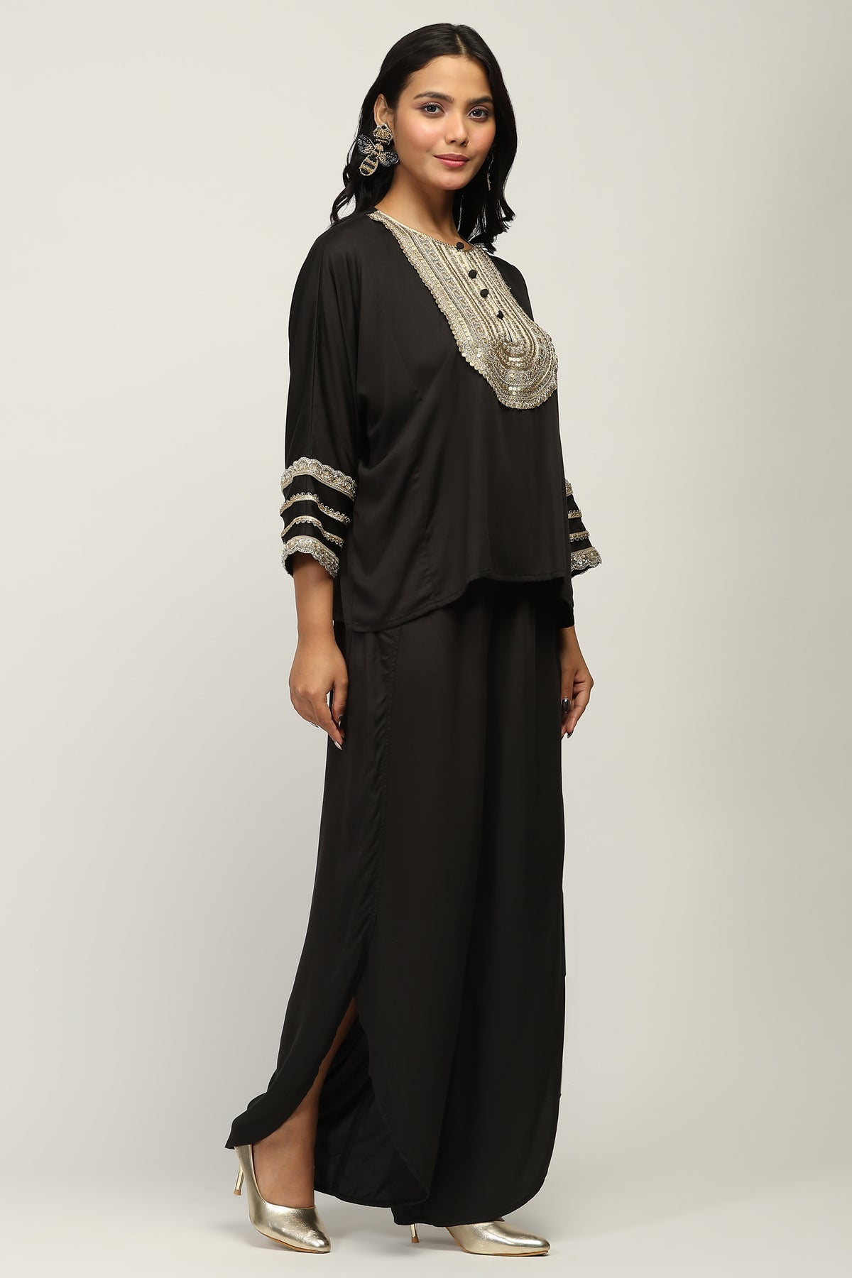 Rahasya Embellished Kurta Indo Western Co-ord Set