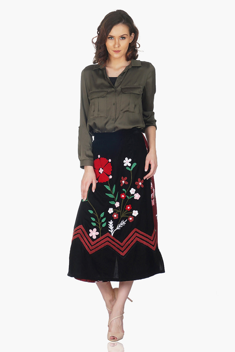 Floral Embroidered Black Rapron