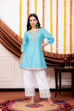 Women Turquoise Blue Dupion Silk Kurta with Off-White Farsi Salwar Set