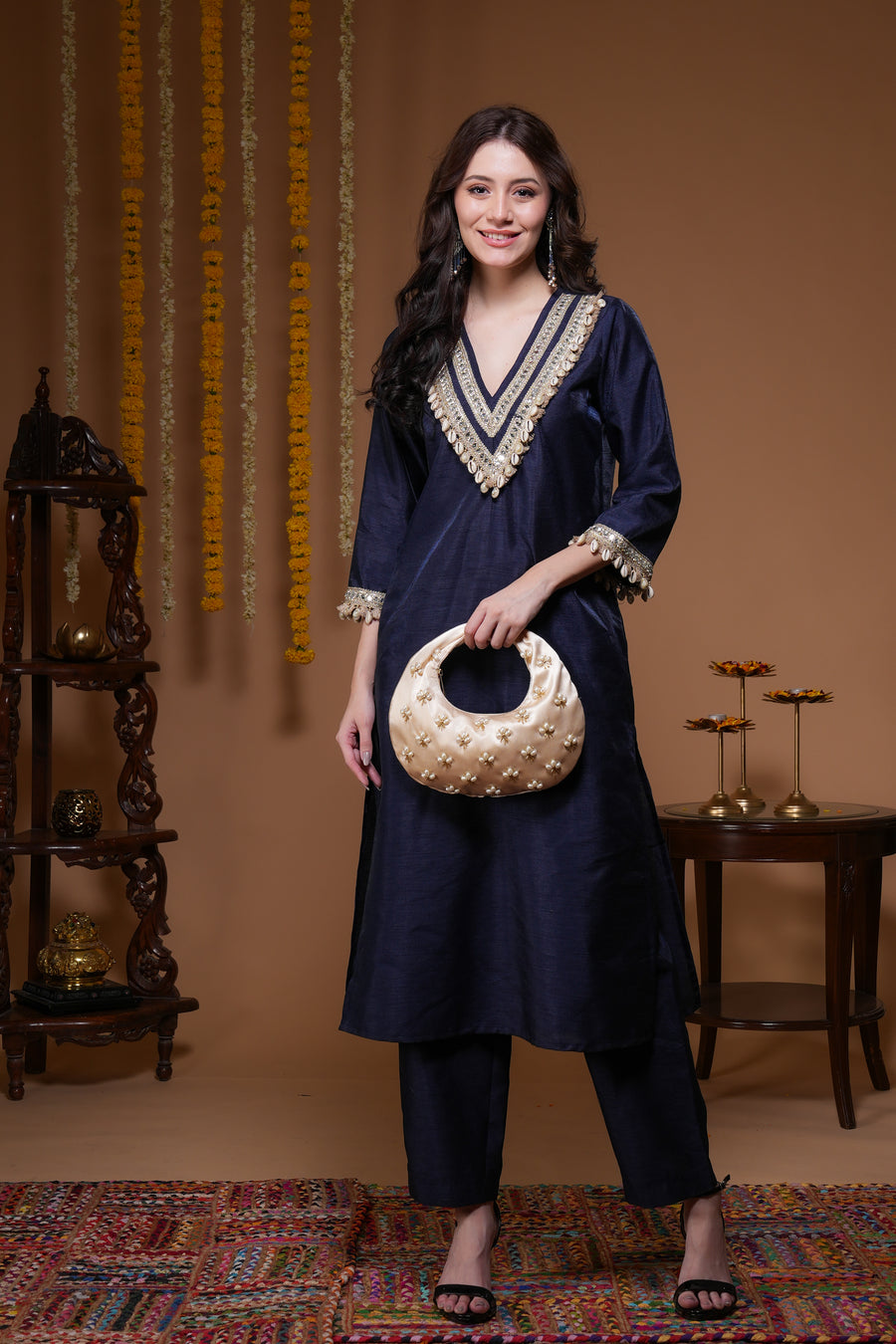 Noor-e-Ivory Handbag