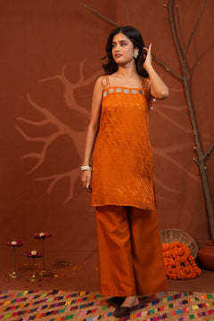 Jharokha Mirror Jacquard Kurti Pant Set