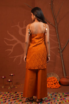 Jharokha Mirror Jacquard Kurti Pant Set