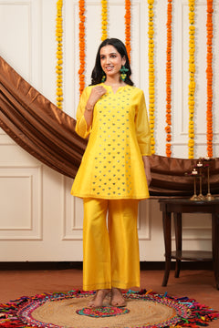 Amaltas Mustard Mirror Work Kurti Pant Set