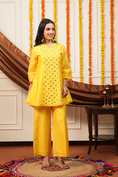 Amaltas Mustard Mirror Work Kurti Pant Set