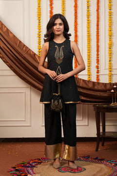 Kashmira Black Paisley Embroidered Kurti Pant Set