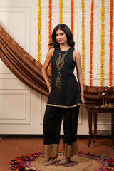 Kashmira Black Paisley Embroidered Kurti Pant Set