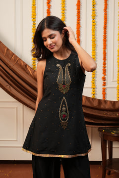 Kashmira Black Paisley Embroidered Kurti Pant Set
