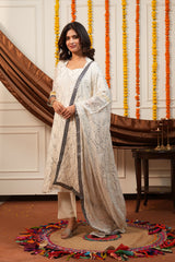 Ivory Sparkle Off-White Viscose Lurex Collared Kurta Set with Straight Pants & Dupatta